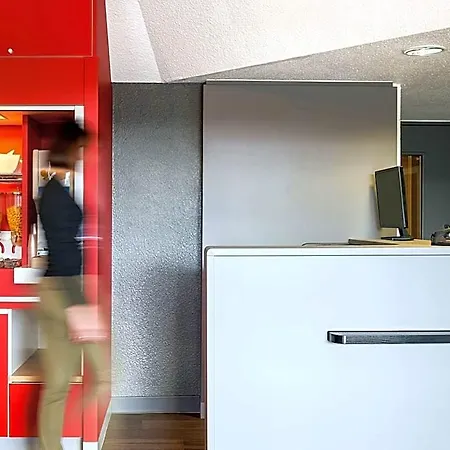 Hotelf1 Orly Hotel