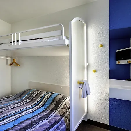 Hotelf1 Orly Hotel